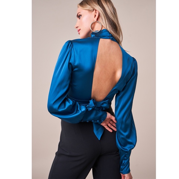 Mock Neck Blouse - Picture 5 of 7